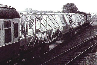 apt96s.jpg (26400 bytes)