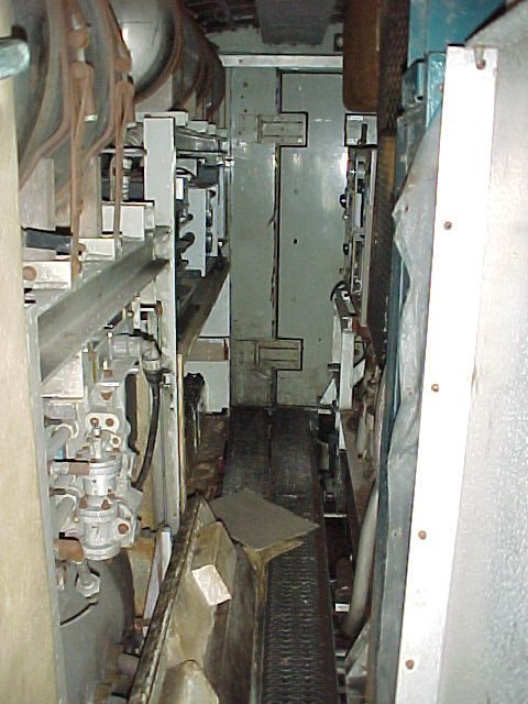 apt117b.jpg (70759 bytes)