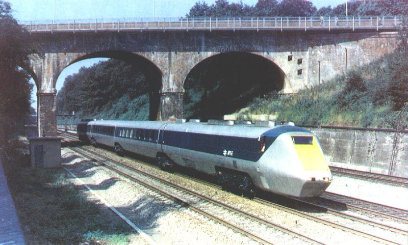 apt156b.jpg (102995 bytes)