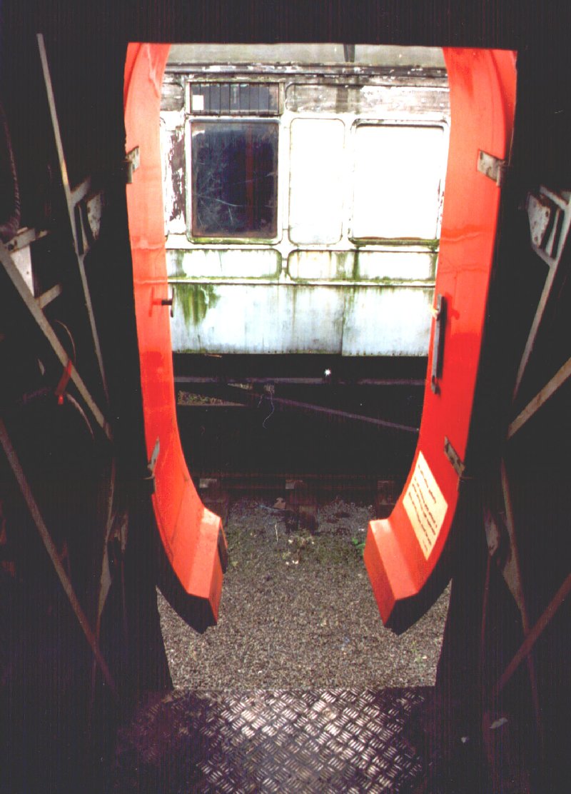 apt68b.jpg (139200 bytes)