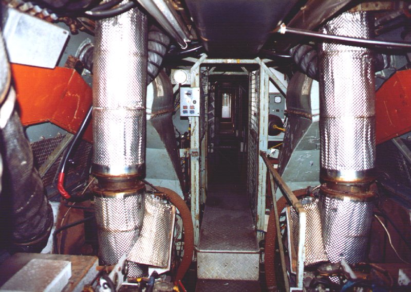 apt72b.jpg (126238 bytes)