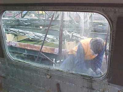 a1.jpg (15842 bytes)